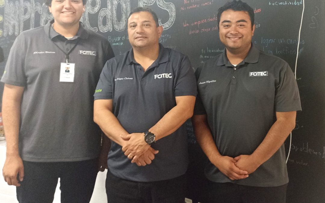 Transformando residuos en oportunidades: El viaje de un profesor comprometido con combatir la contaminación en la frontera del país a través de una app que impulsa la economía circular